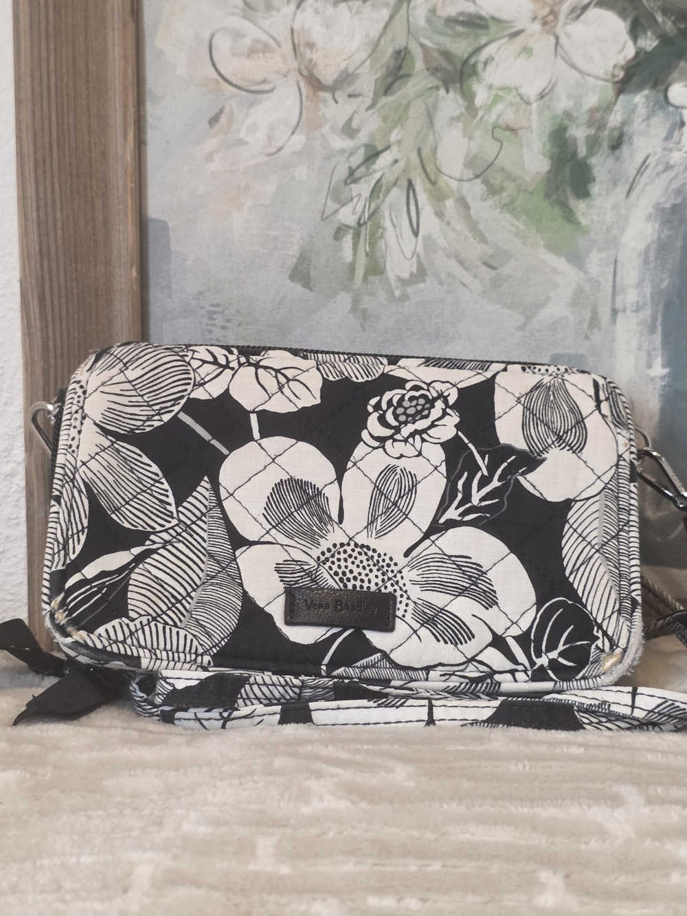 Vera Bradley Bedford Blooms Black & White Floral Crossbody Wallet